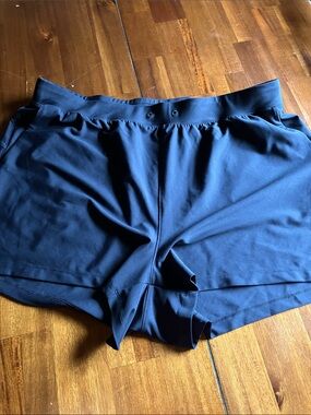 Old Navy Women’s Black Athletic Shorts - Lightweight Performance